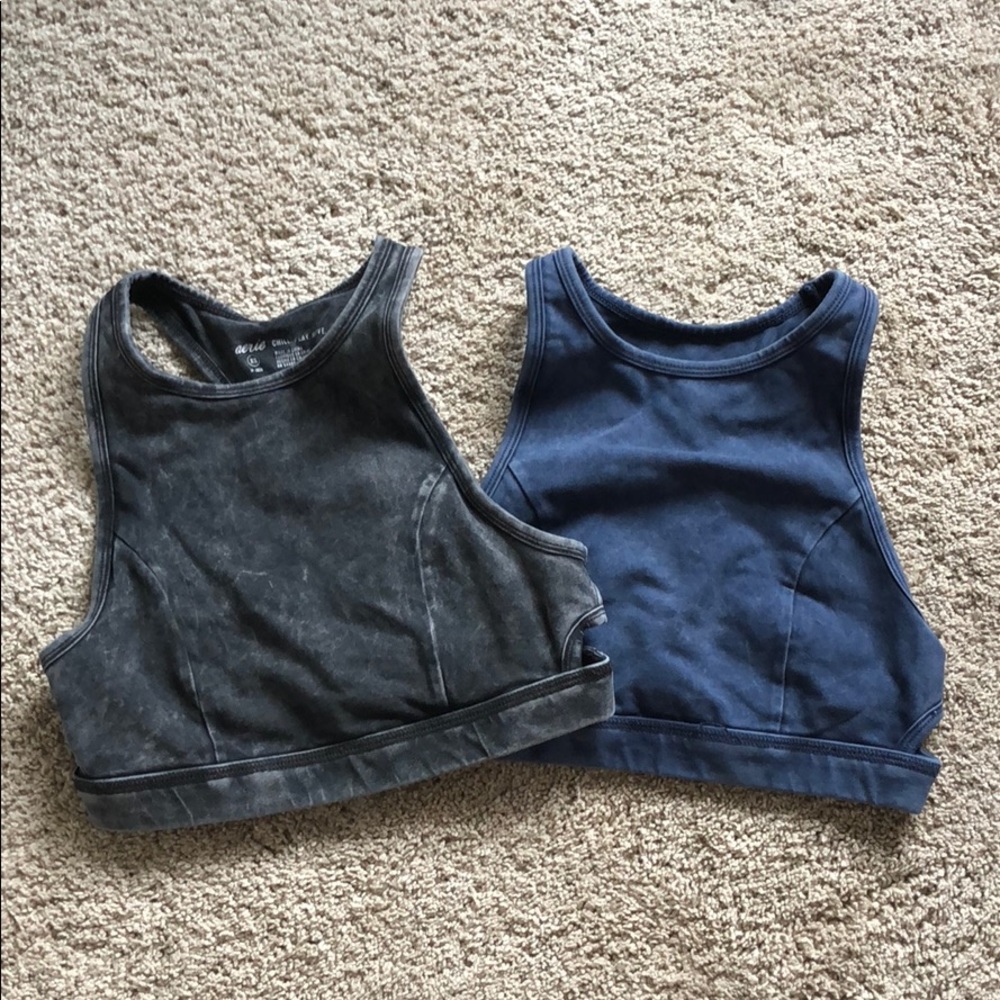 2 aerie sports bras!